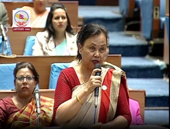 एक मिनेटको समयमा आधा दर्जन प्रश्नको ओइरो यसरी लगाइन् कांग्रेस नेतृ न्यौपानेले